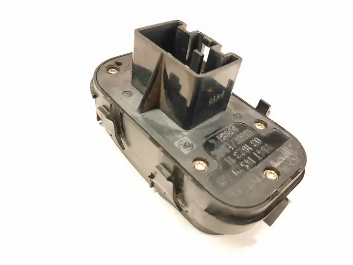 Ford Focus (2008 - 2011) YS4T14529AB Кнопка стеклоподъемников — фото 3
