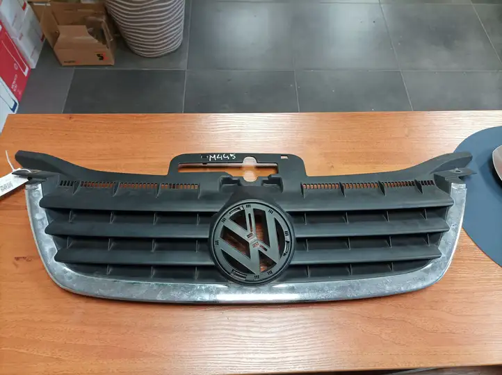 Volkswagen Touran I (2003 - 2010) Верхняя решетка радиатора — фото 1
