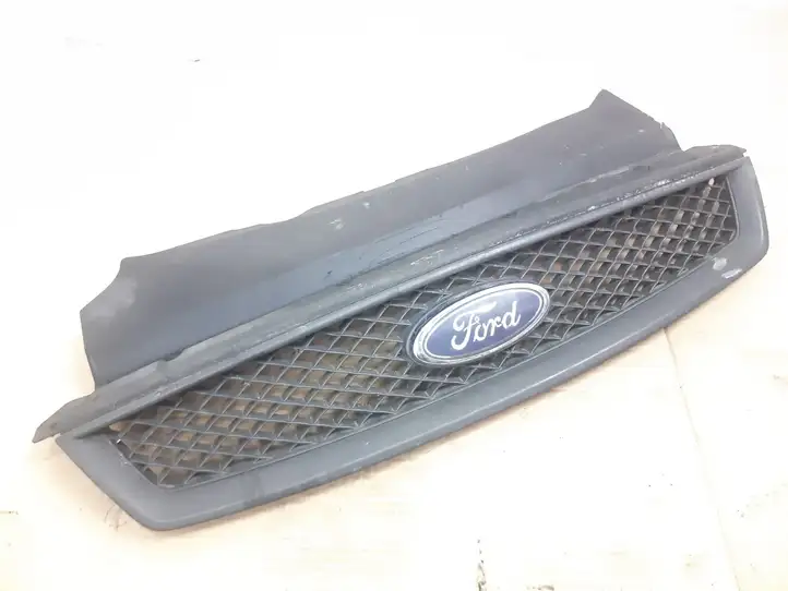Ford Focus (1998 - 2004) Верхняя решетка радиатора — фото 1