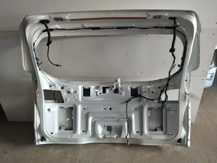 Ford S-MAX (2006 - 2010) Крышка багажника — фото 3