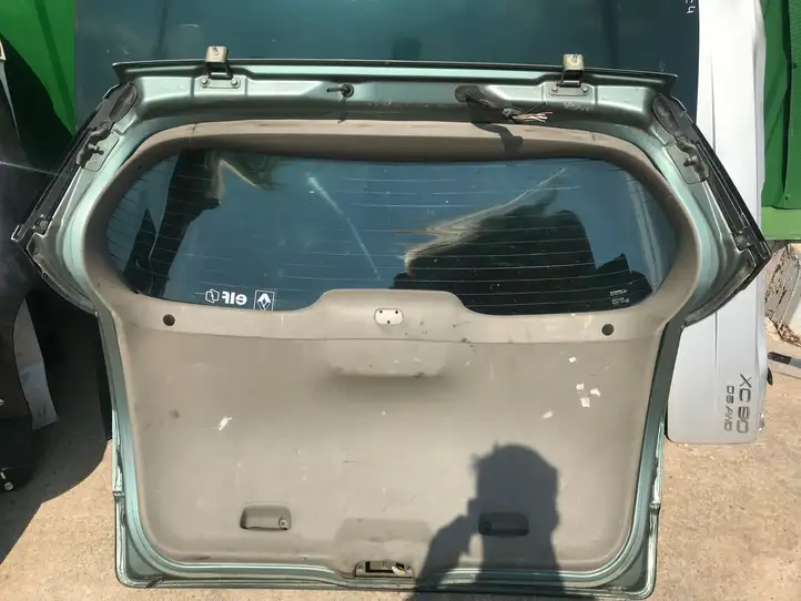Renault Scenic II - Grand scenic II (2003 - 2006) Крышка багажника — фото 2