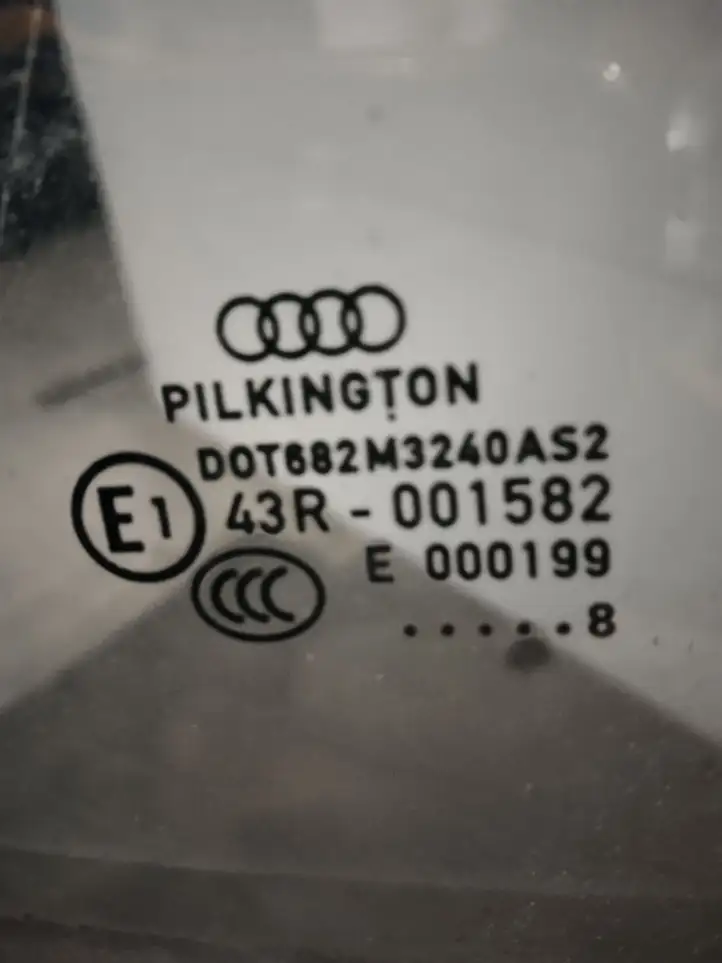 Audi A4 S4 B8 8K (2007 - 2011) Стекло передней двери — фото 2