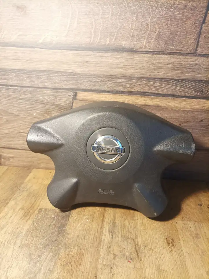 Nissan Almera N16 (2000 - 2010) Подушка безопасности руля — фото 1