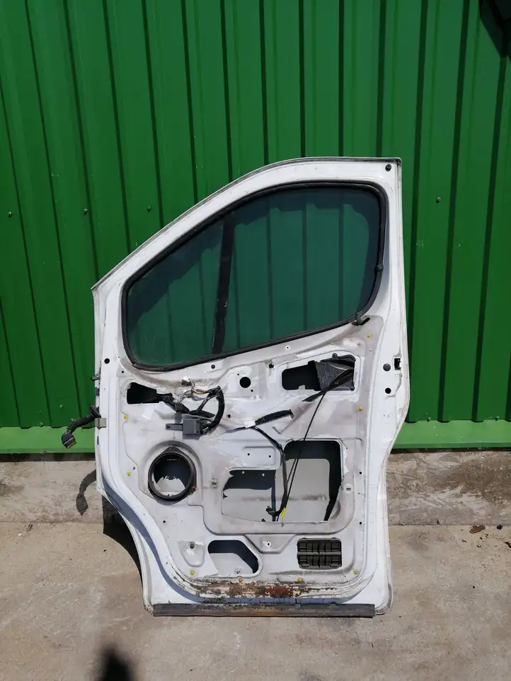 Renault Trafic II (X83) (2002 - 2014) Дверь — фото 2