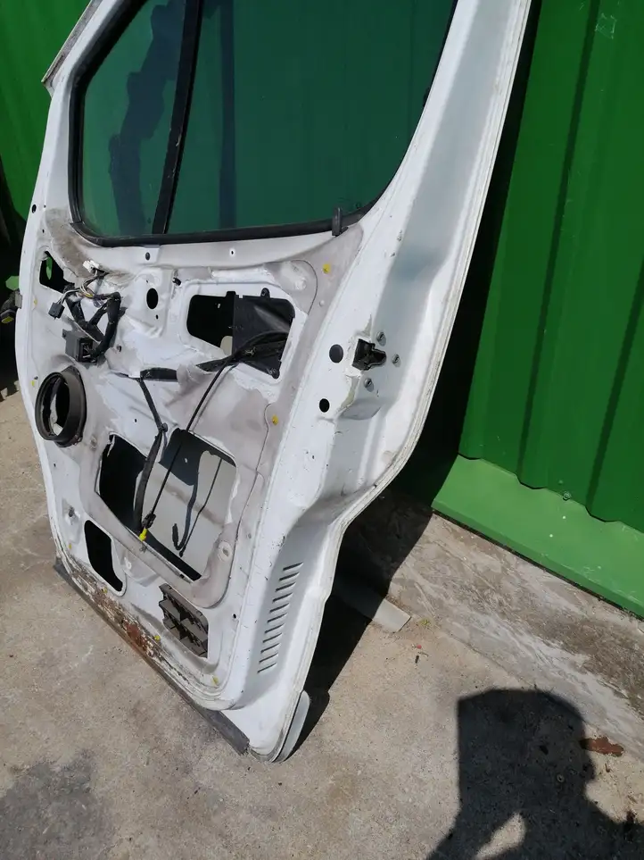 Renault Trafic II (X83) (2002 - 2014) Дверь — фото 4