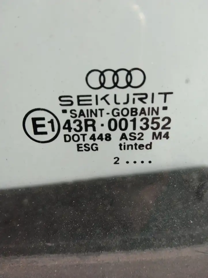 Audi A4 S4 B6 8E 8H (2000 - 2006) Стекло передней двери — фото 3