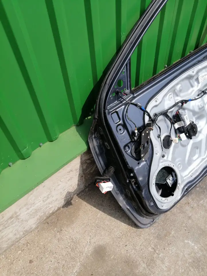 Kia Ceed (2006 - 2010) Дверь — фото 4
