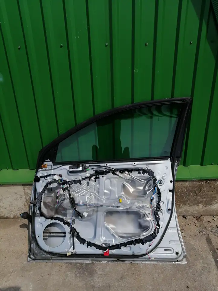 Toyota Avensis T250 (2006 - 2009) Дверь — фото 4