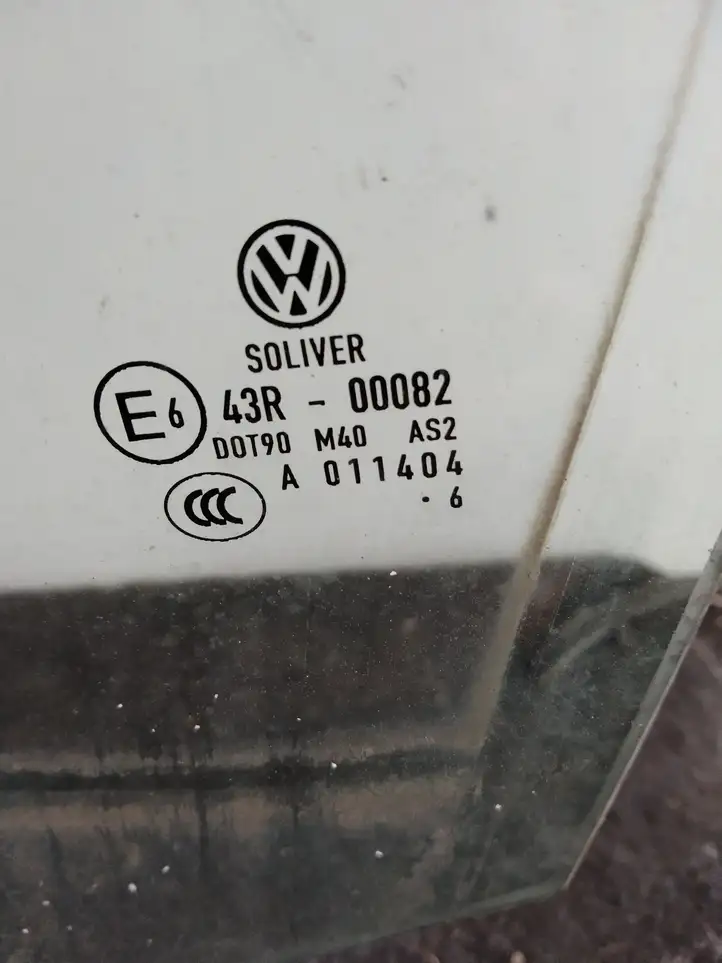 Volkswagen PASSAT B6 (2005 - 2010) Стекло передней двери — фото 3