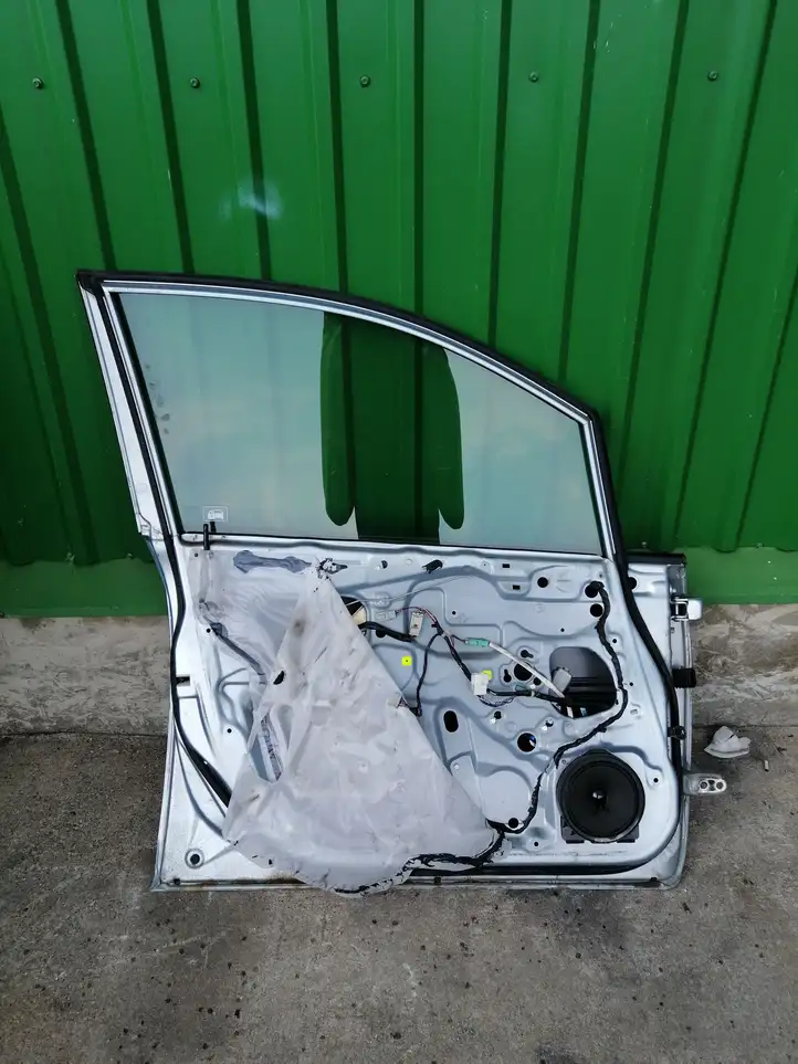 Honda Jazz (2004 - 2008) Дверь — фото 3