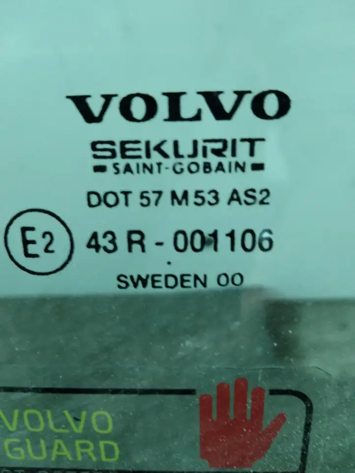 Volvo V70 (2000 - 2004) Стекло передней двери — фото 3