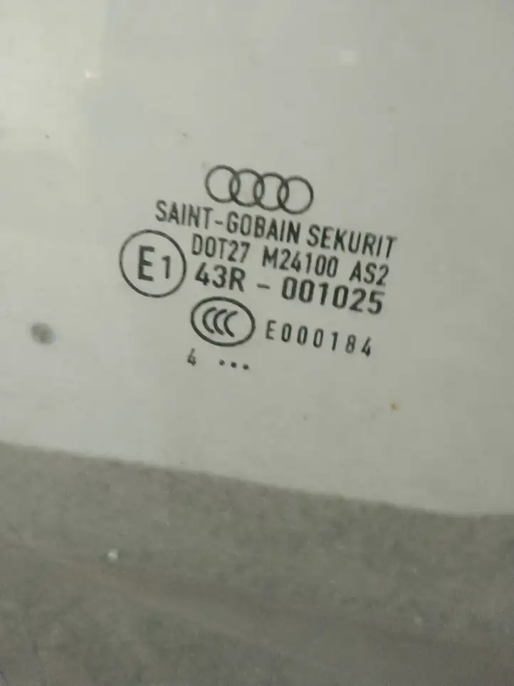 Audi A4 S4 B6 8E 8H (2000 - 2006) Стекло передней двери — фото 3