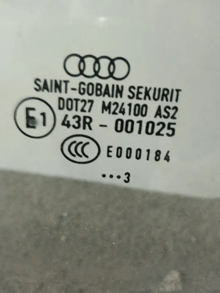 Audi A4 S4 B6 8E 8H (2000 - 2006) Стекло передней двери — фото 3