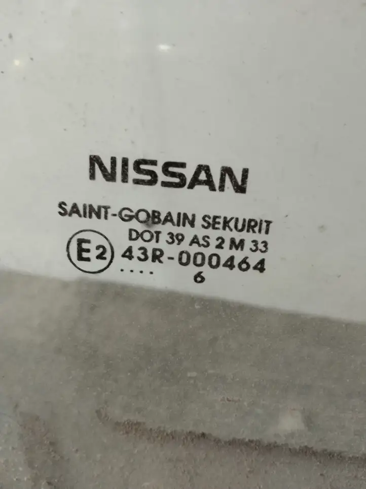 Nissan Note (E11) (2006 - 2014) Стекло передней двери — фото 3