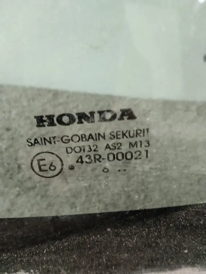 Honda Civic (2006 - 2011) Заднее боковое стекло — фото 2