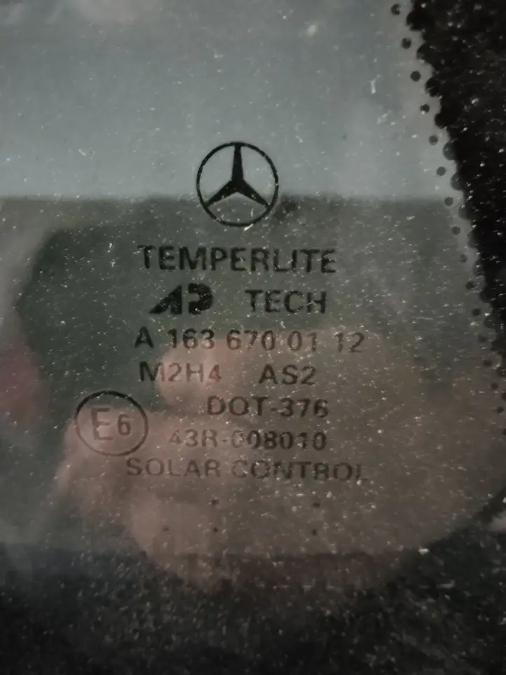 Mercedes-Benz ML W163 (1997 - 2005) Заднее боковое стекло — фото 3