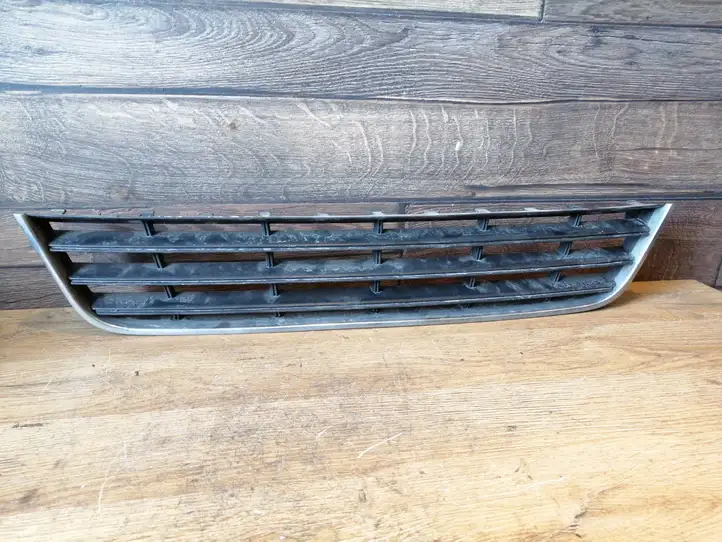 Volkswagen PASSAT B6 (2005 - 2010) 3C0853677 Нижняя решетка переднего бампера — фото 1