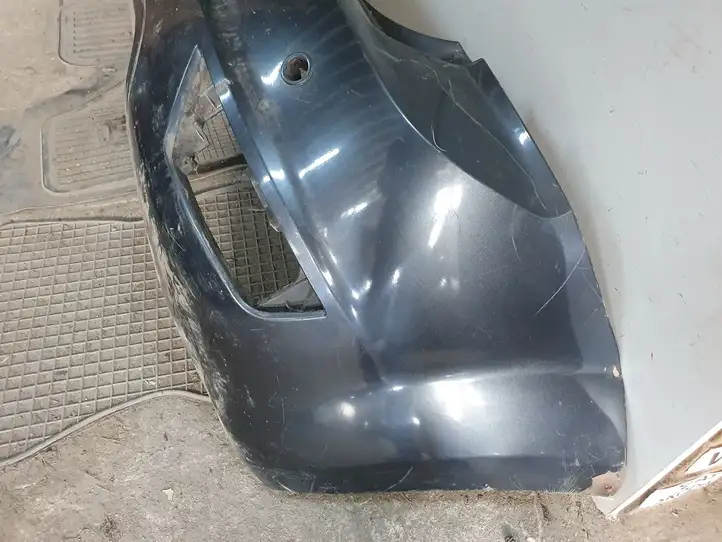 Ford Focus (2005 - 2008) 8M51A17K823A Задний бампер — фото 4