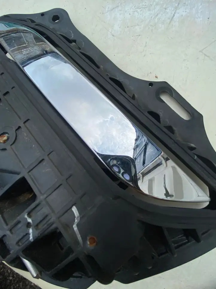 Tesla Model S (2012 - 2016) 100737500L Наружная ручка задней двери — фото 6