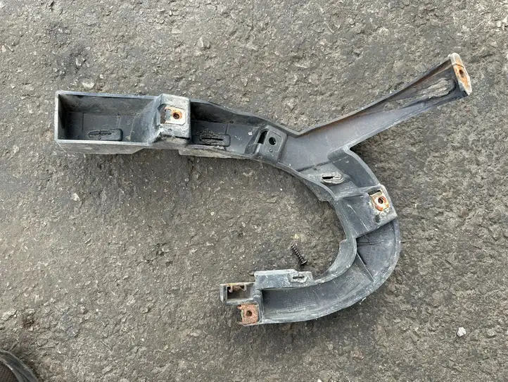 BMW 3 E90 E91 (2005 - 2012) 7138405 Кронштейн противотуманной фары — фото 1