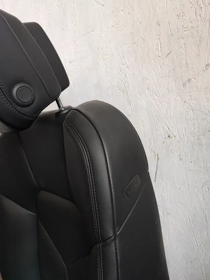 Porsche Macan (95B) (2019 - ) Комплект салона — фото 3