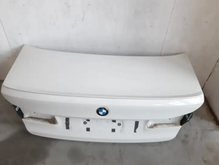 BMW 5 G30 G31 (2016 - ) Крышка багажника — фото 3