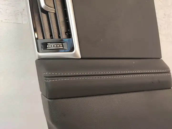 BMW 7 G11 G12 (2015 - 2022) 7355331 Нижняя обшивка стойки B — фото 3