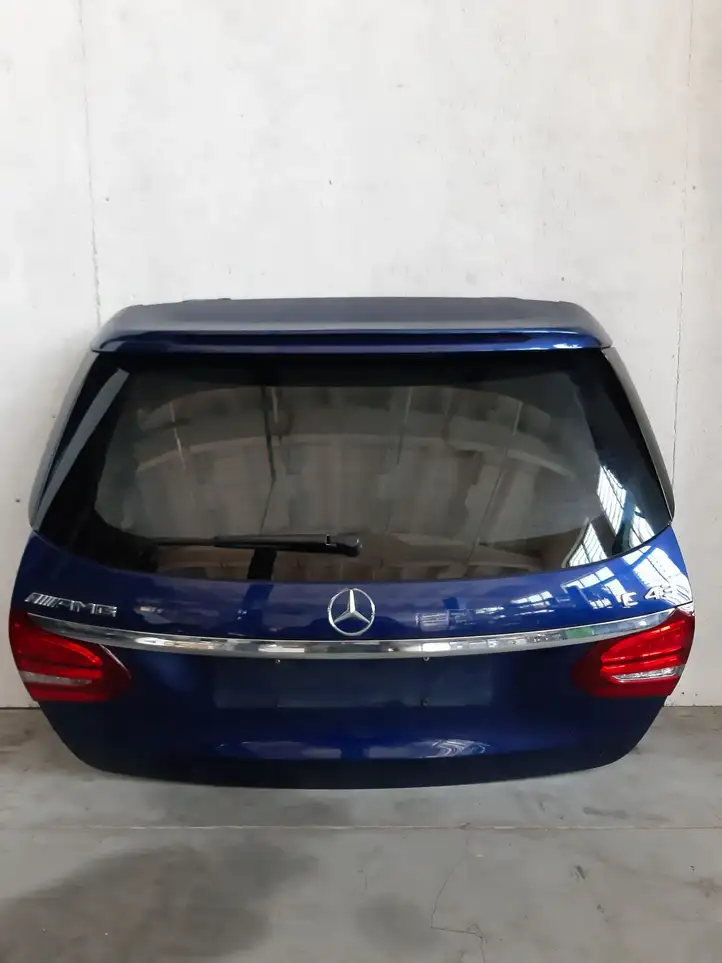 Mercedes-Benz C AMG W205 (2014 - ) Крышка багажника — фото 1