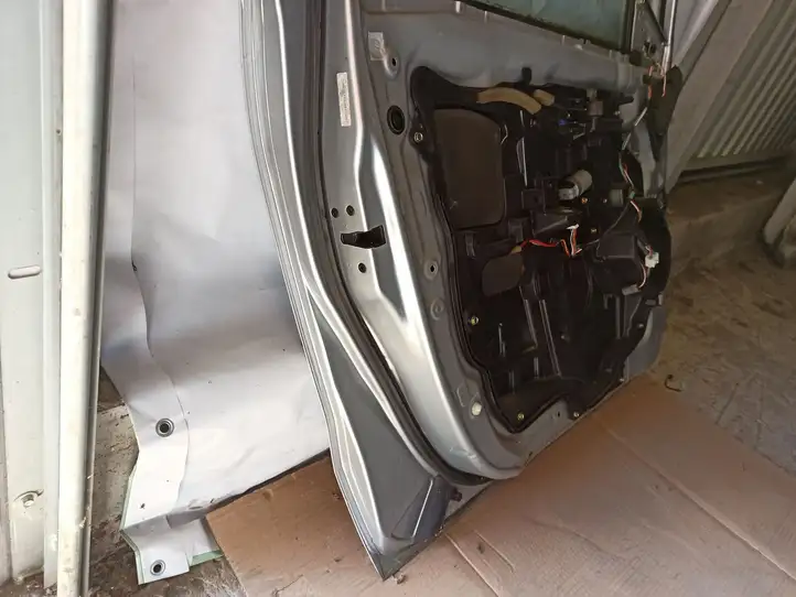 Mazda 5 (2005 - 2010) Дверь — фото 3