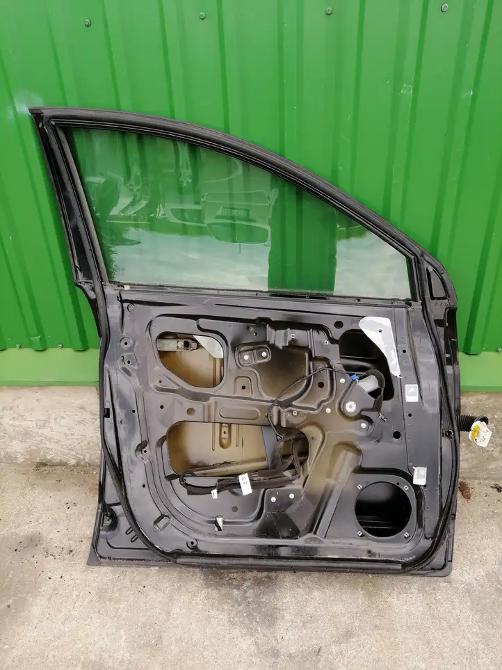 Chevrolet Captiva (2006 - 2011) Дверь — фото 3