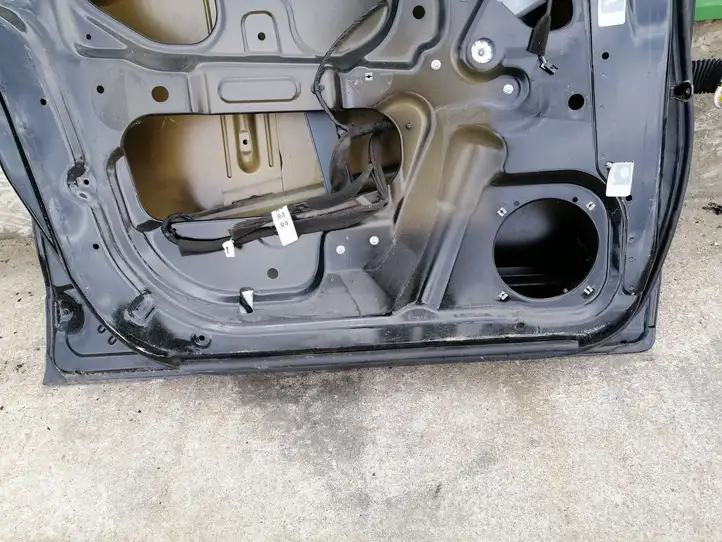 Chevrolet Captiva (2006 - 2011) Дверь — фото 6