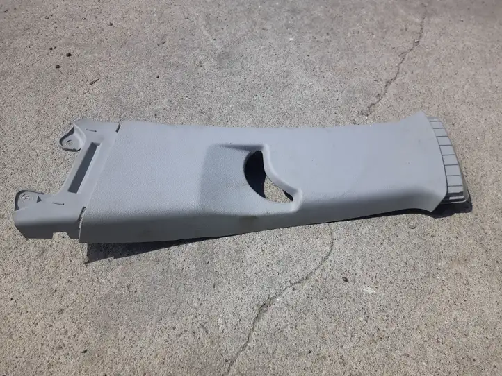Toyota Yaris (2014 - 2019) Накладка ремня безопасности — фото 3