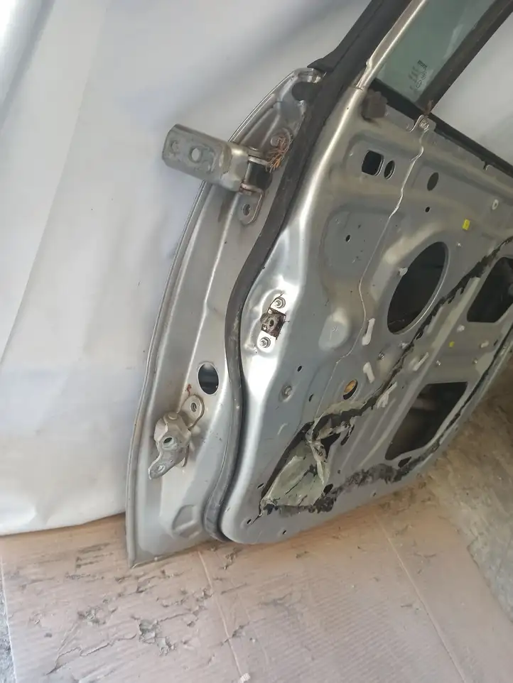 Toyota Corolla Verso AR10 (2004 - 2009) Дверь — фото 3