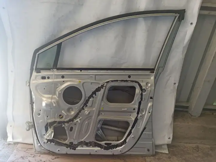 Toyota Corolla Verso AR10 (2004 - 2009) Дверь — фото 4