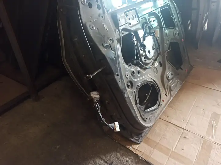Nissan Navara D40 (2004 - 2015) Дверь — фото 2