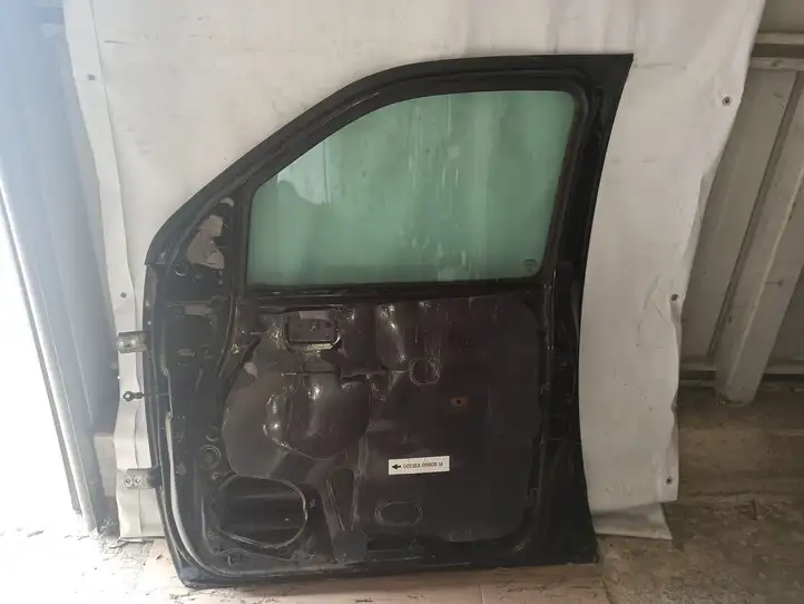 Nissan Navara D40 (2004 - 2015) Дверь — фото 2
