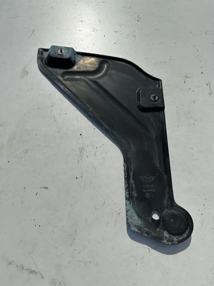 Mini Cooper Hatch Hardtop (2007 - 2014) 2755449 Защита ремня ГРМ — фото 1
