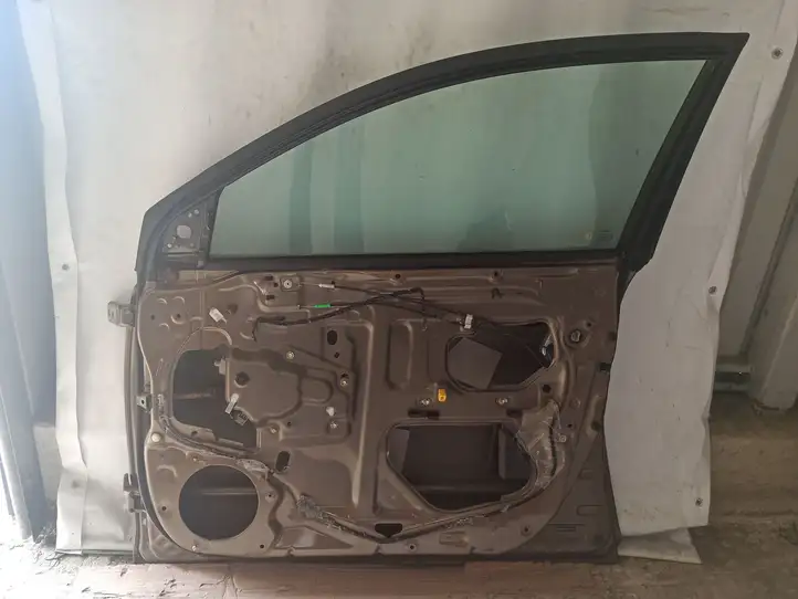 Toyota Avensis T250 (2003 - 2006) Дверь — фото 2