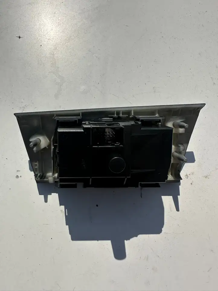 BMW 3 E92 E93 (2005 - 2014) 6932796 Включатель фонарей — фото 2