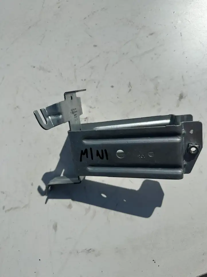 Mini Cooper Hatch Hardtop (2007 - 2014) 7621860 Прочие детали салона — фото 4