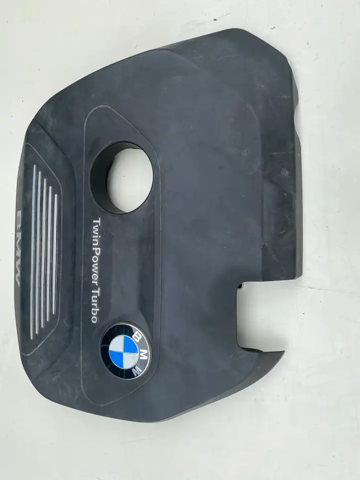 BMW X1 F48 F49 (2015 - 2022) 8601632 Крышка двигателя декоративная — фото 4