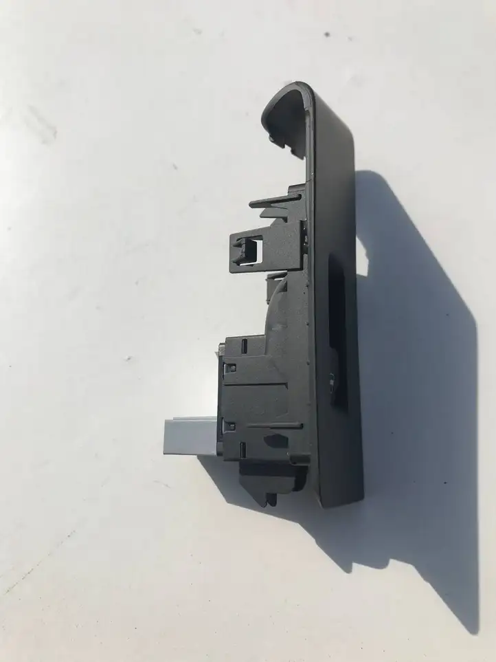 Volkswagen PASSAT B7 (2011 - 2014) 3AA868750 Кнопка стеклоподъемников — фото 3
