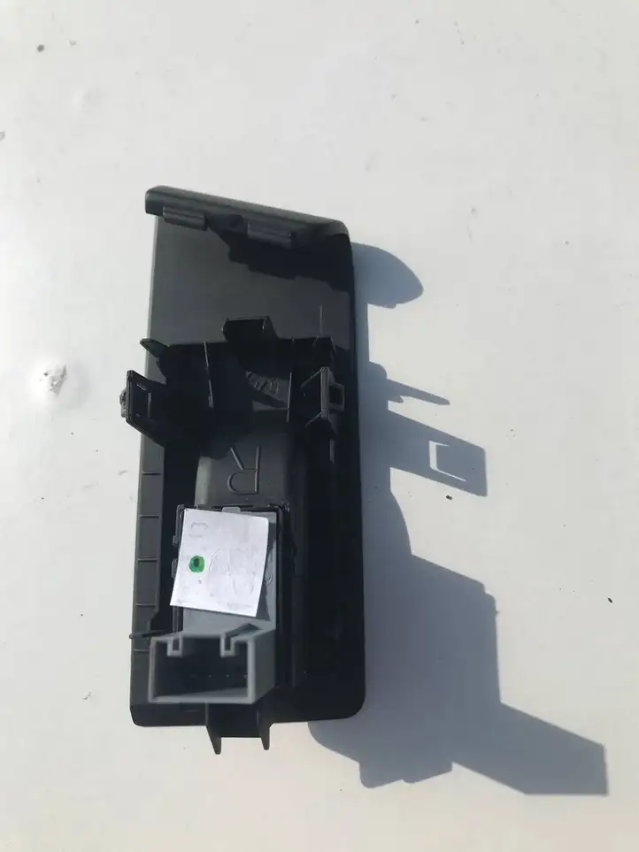 Volkswagen PASSAT B7 (2011 - 2014) 3AA868750 Кнопка стеклоподъемников — фото 4