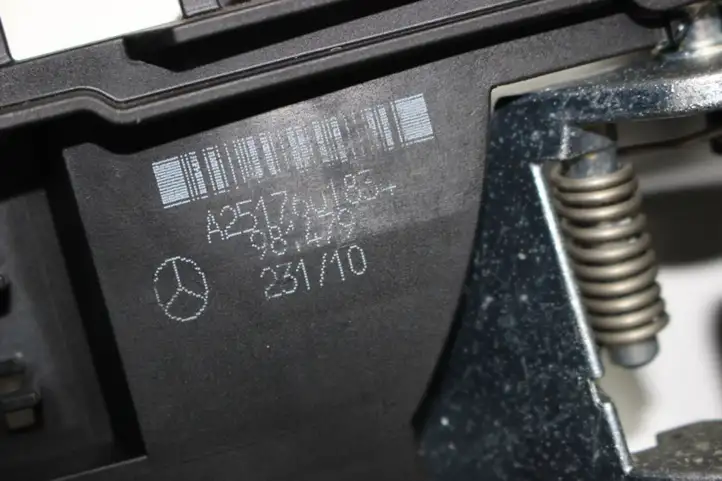 Mercedes-Benz R W251 (2005 - 2013) A2517601834 Наружная ручка двери — фото 3