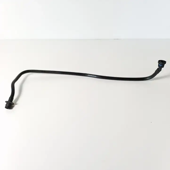 BMW 3 E92 E93 (2005 - 2014) 17765010 Трубка подачи воздуха — фото 1