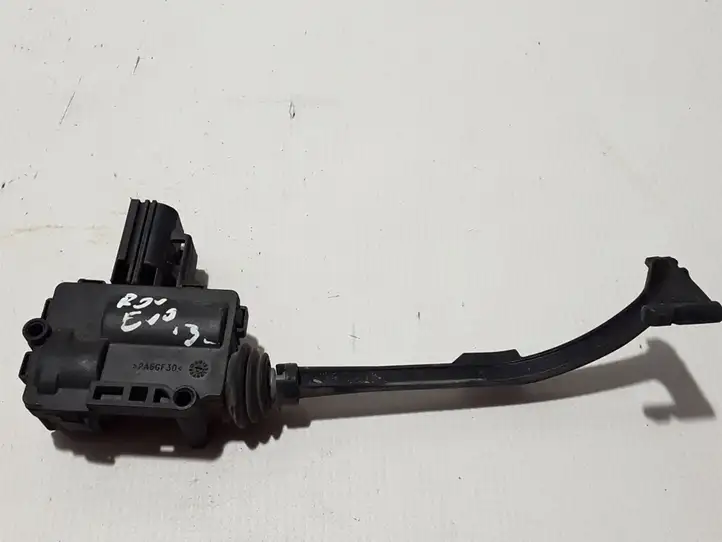 Land Rover Evoque I (2011 - 2015) LR104300 Замок крышки топливного бака — фото 1