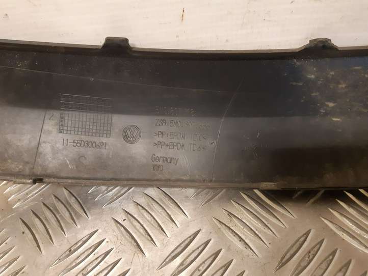 Volkswagen Golf Plus (2004 - 2008)  5M0807718 Нижняя часть бампера (губа)