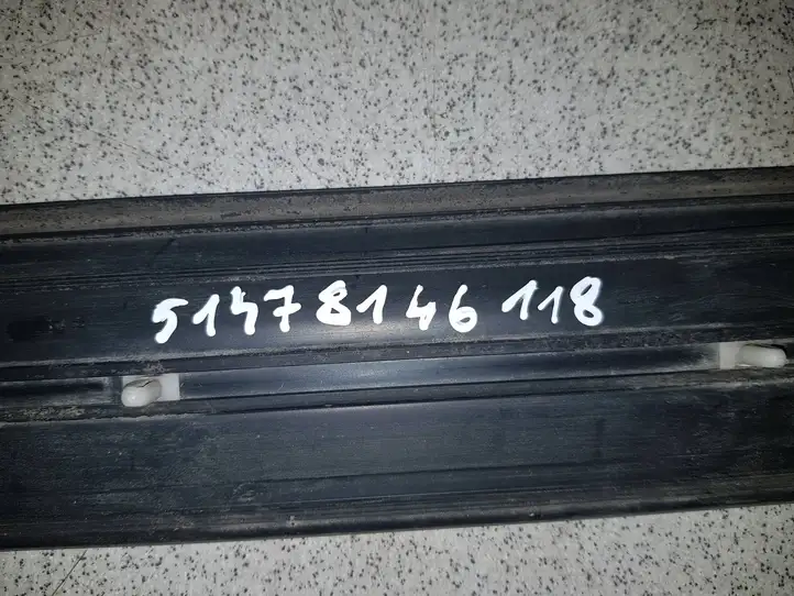 BMW 3 E46 (1998 - 2005) 51478146118 Внутренняя отделка переднего порога — фото 3