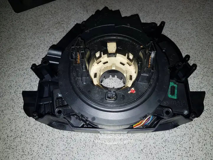 BMW 5 E60 E61 (2004 - 2010) 6951358 Контактное кольцо SRS — фото 1