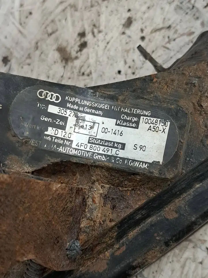 Audi A6 S6 C6 4F (2004 - 2008) 4F0800491C Комплект буксировочного крюка — фото 9